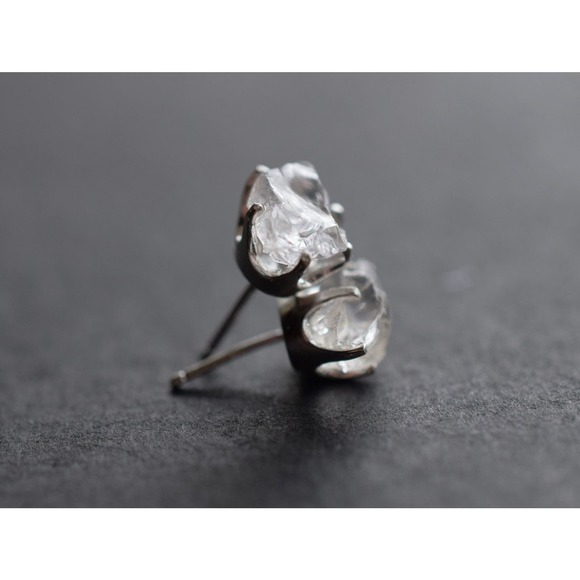 Sterling silver stud earrings, alternative diamond, uncut natural gemsto… - Picture 1 of 4